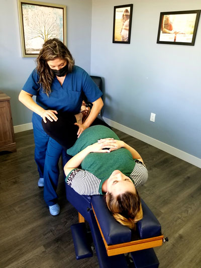 Chiropractor Los Angeles Heather Valinsky With Patient
